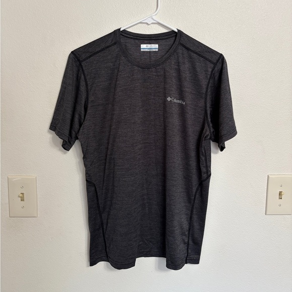 Teen/men's gray Columbia athletic shirt size XS - Picture 1 of 7